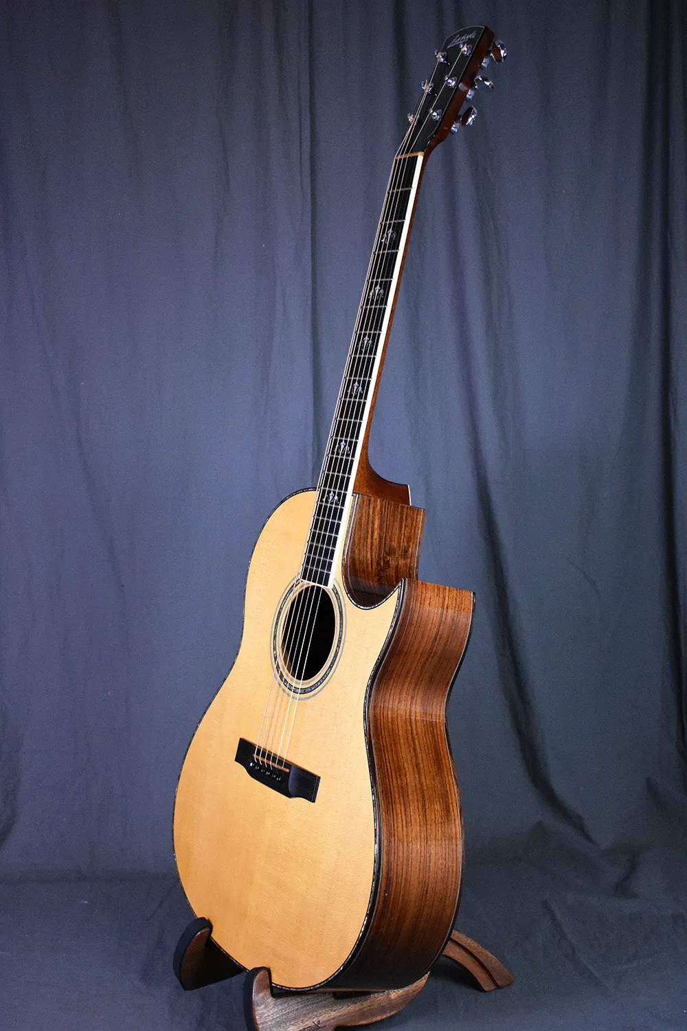 1998 Larrivée  C-10 with pickup