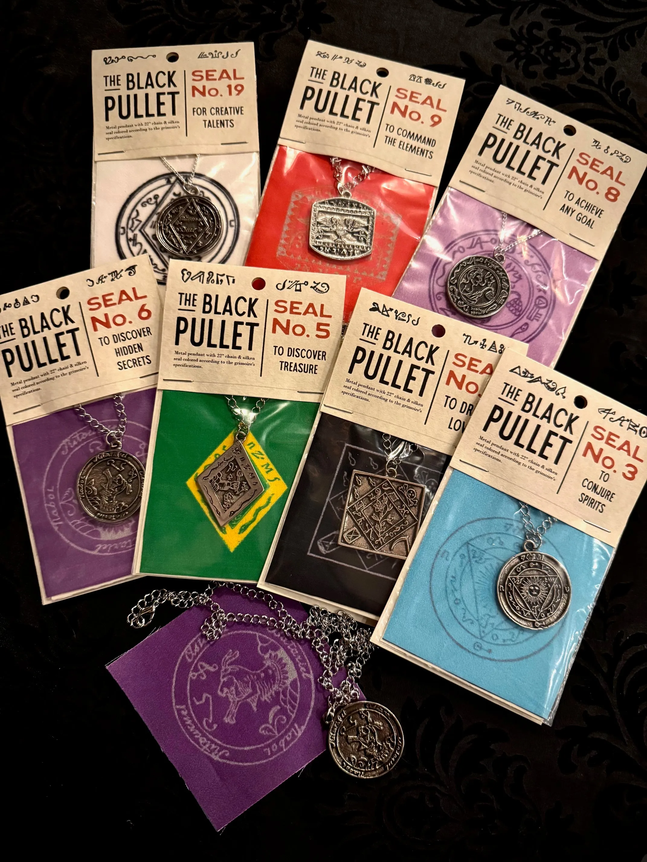Black Pullet Seal No. 19 Medallion and Patch