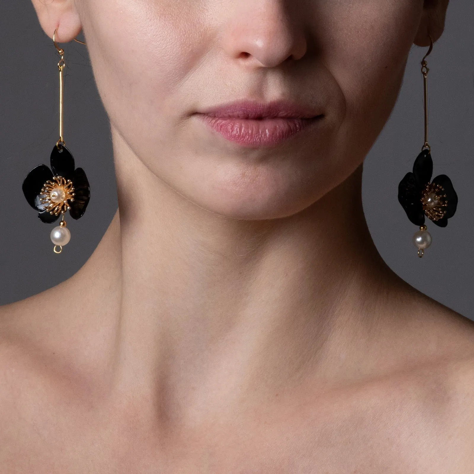 Butterfly Orchid Pearl Earrings Black