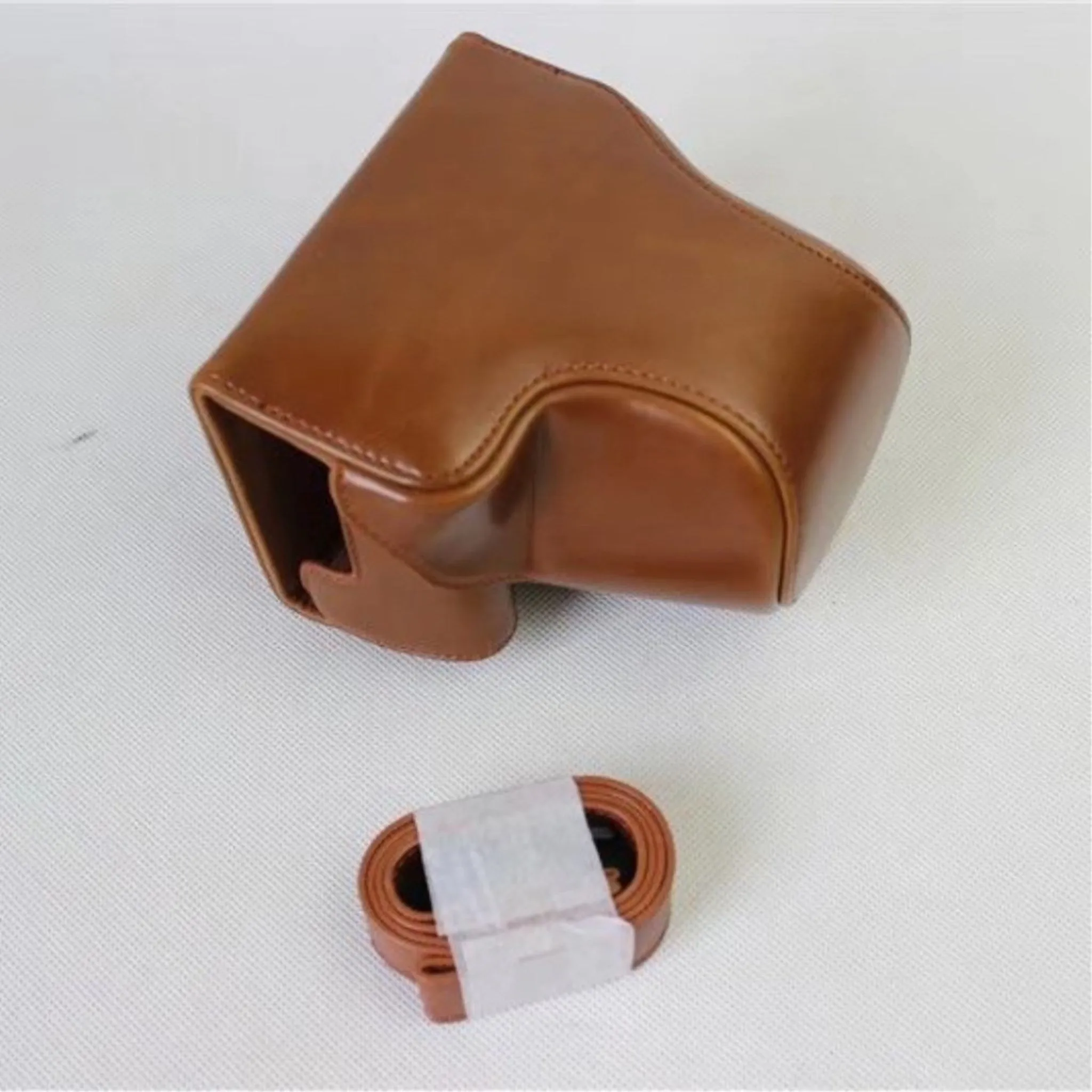 Canon EOS M6 detachable leather case - Brown