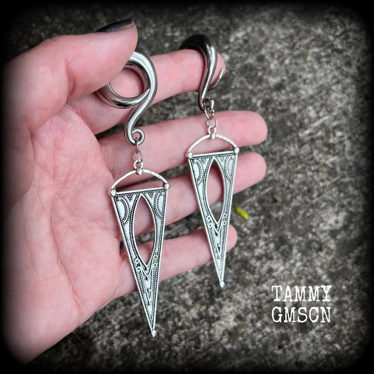 Gothic triangle gauged earrings-Boho ear gauges