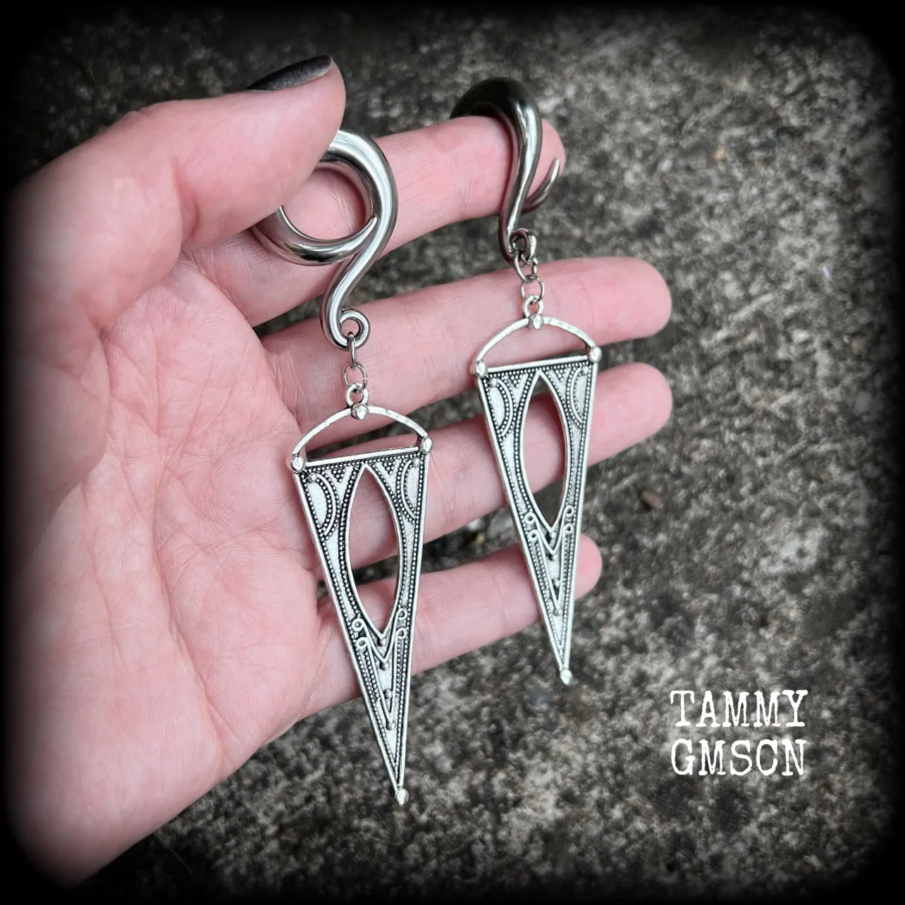Gothic triangle gauged earrings-Boho ear gauges