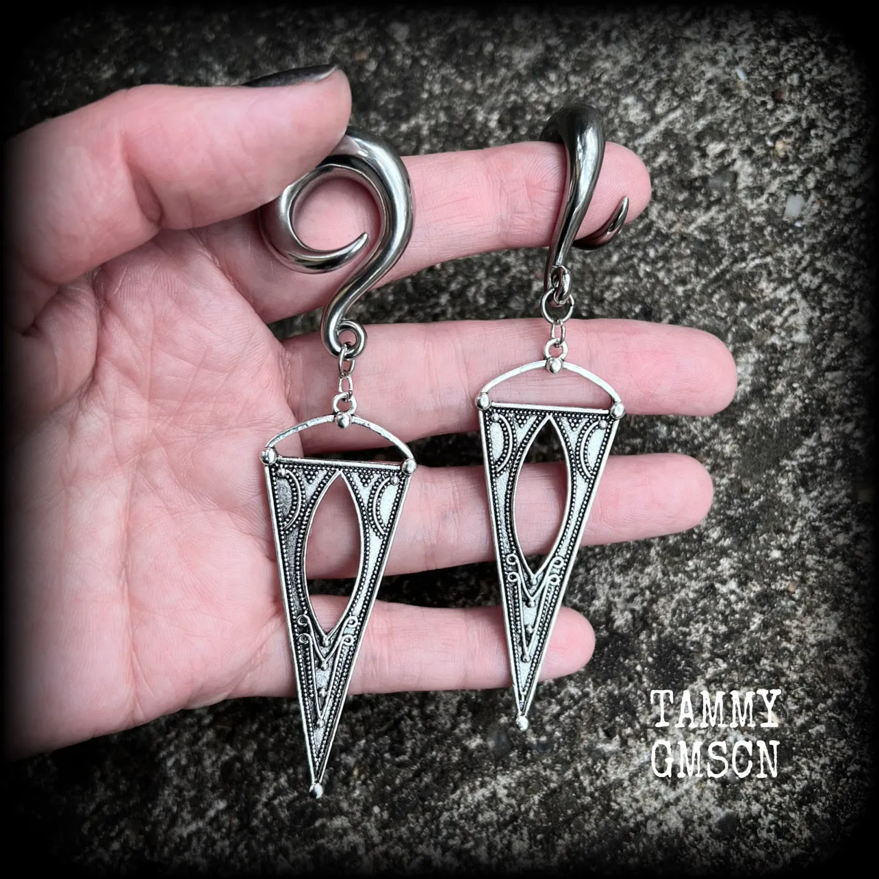 Gothic triangle gauged earrings-Boho ear gauges
