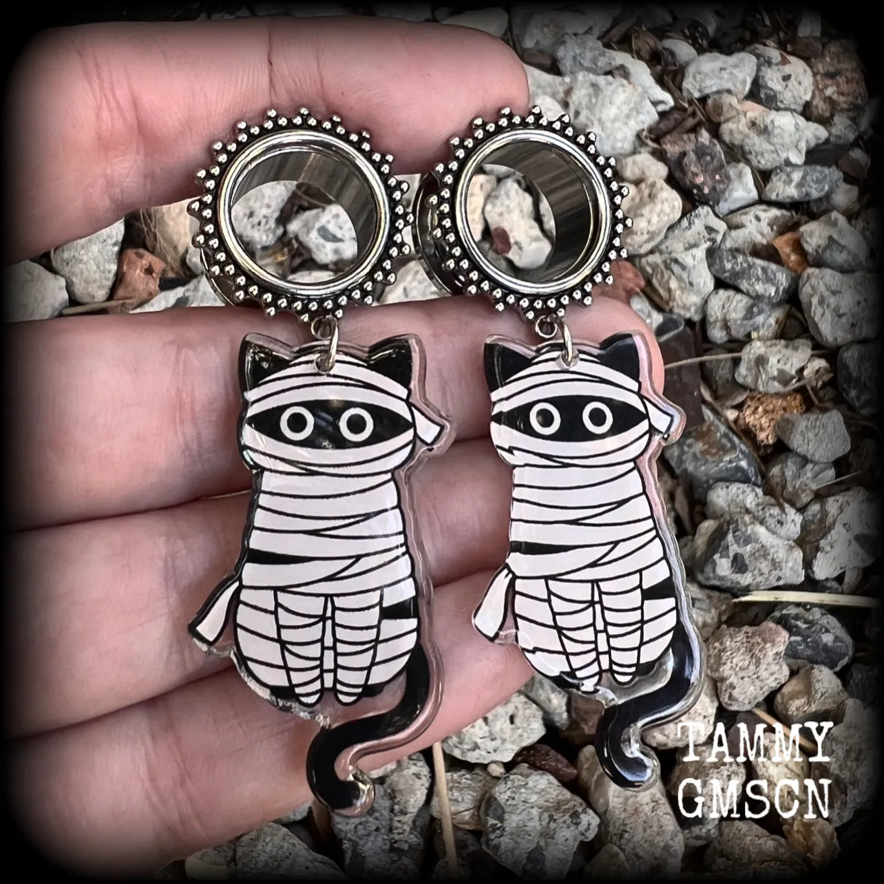 Halloween cat earrings-The Mummy tunnel dangles