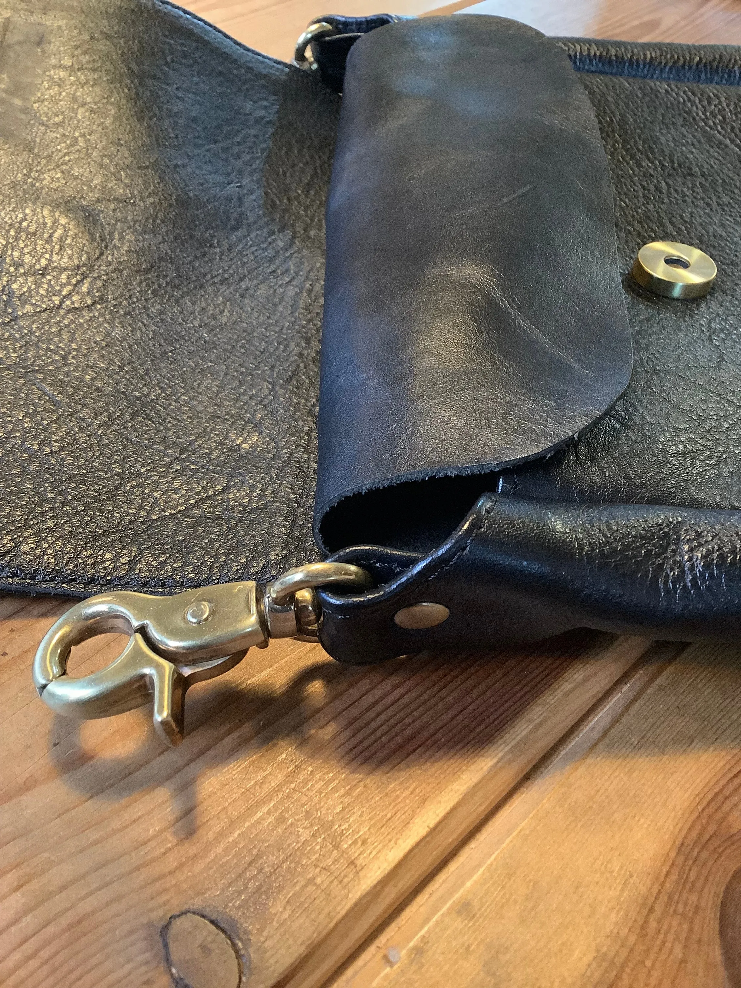 Leather Hip Pouch -  Vickers - Black