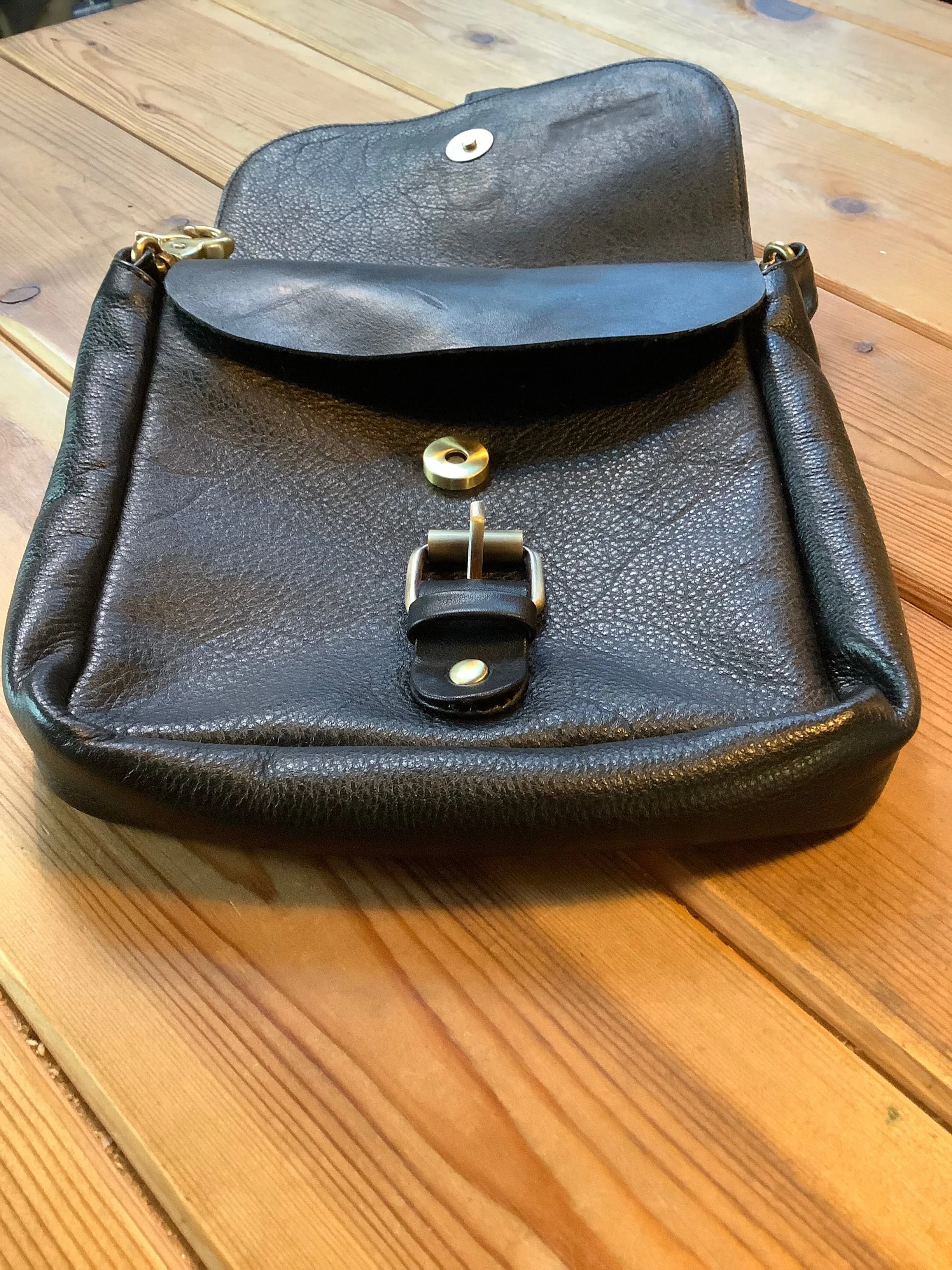 Leather Hip Pouch -  Vickers - Black