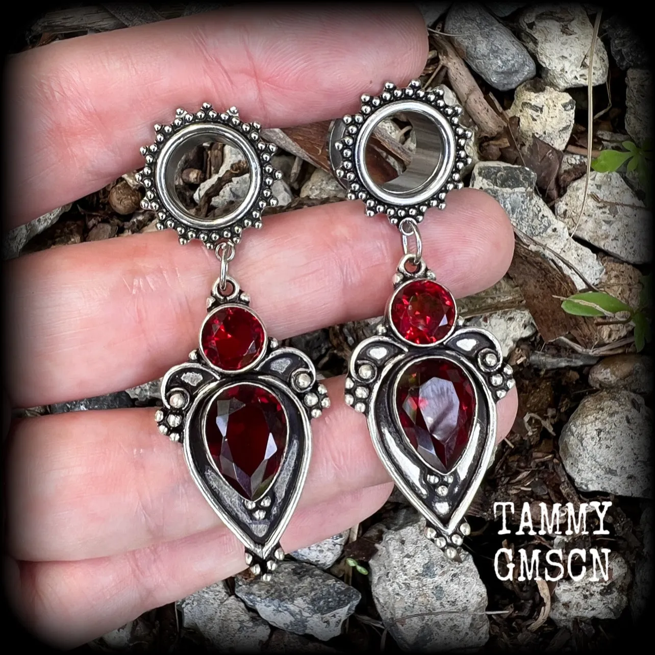 Ornate Garnet gemstone tunnel earrings-Gemstone ear gauges