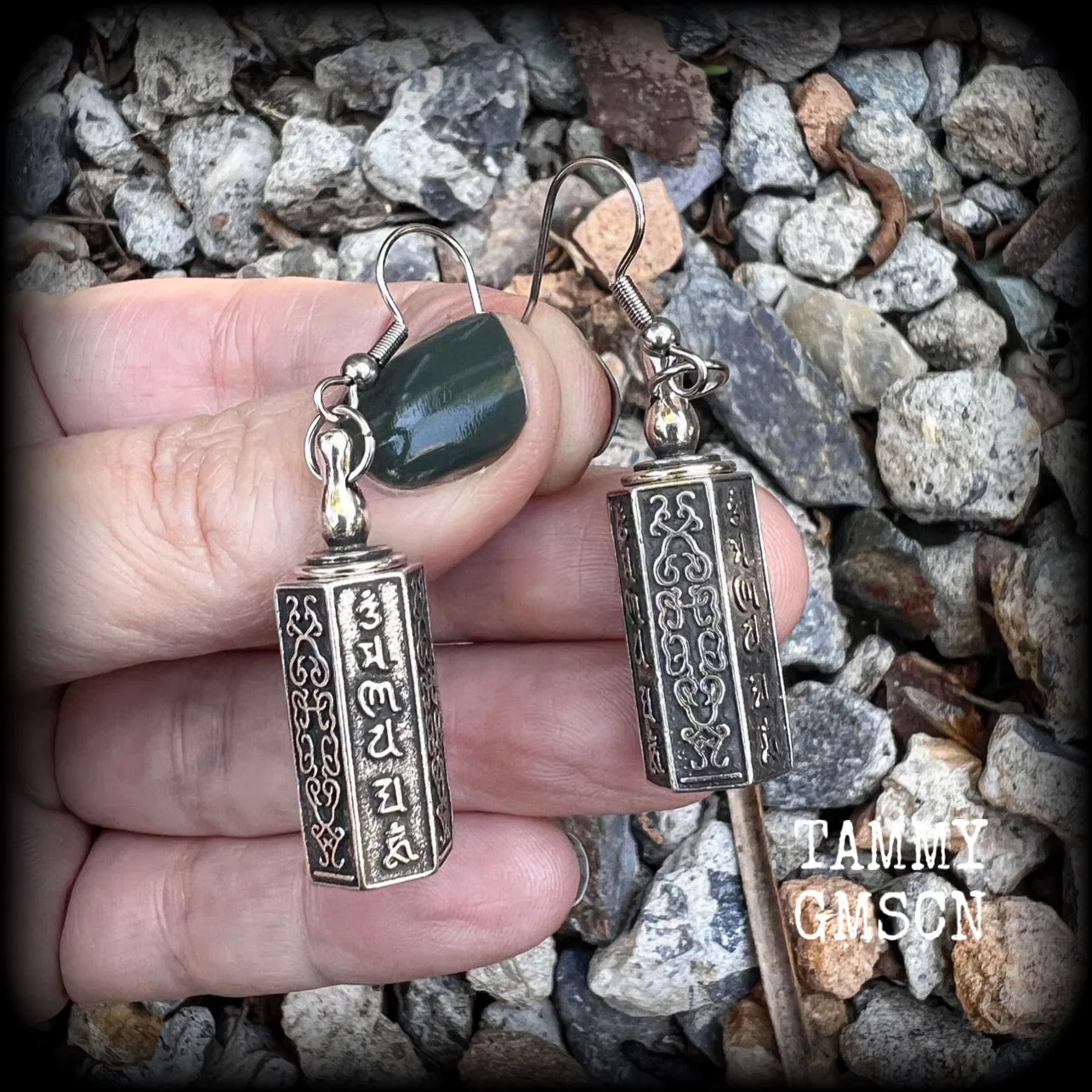 Pet ashes urn earrings-Pet memorial jewelry