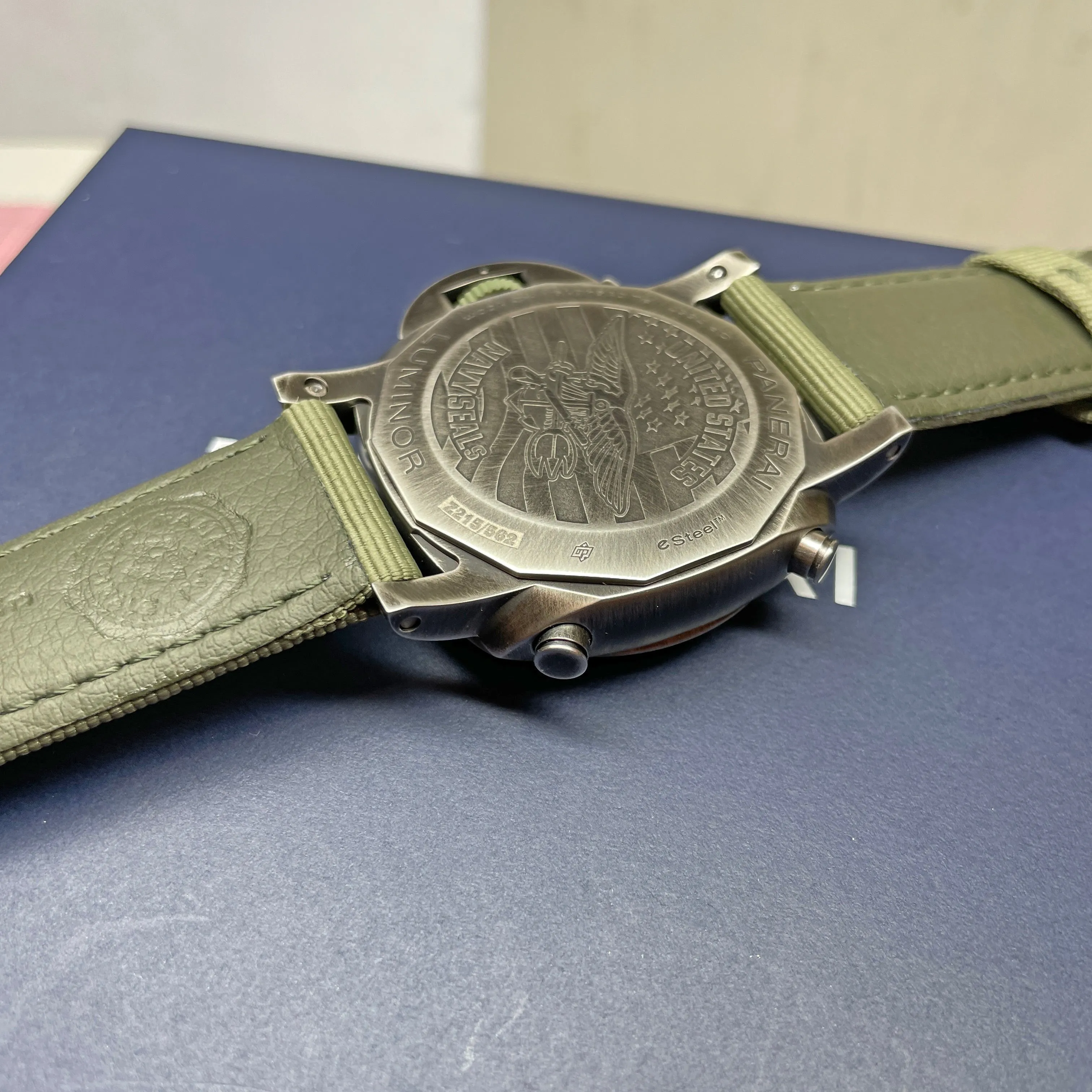 Pre-owned Panerai Luminor Chrono Navy SEALs PAM01409 Green Watch 44mm