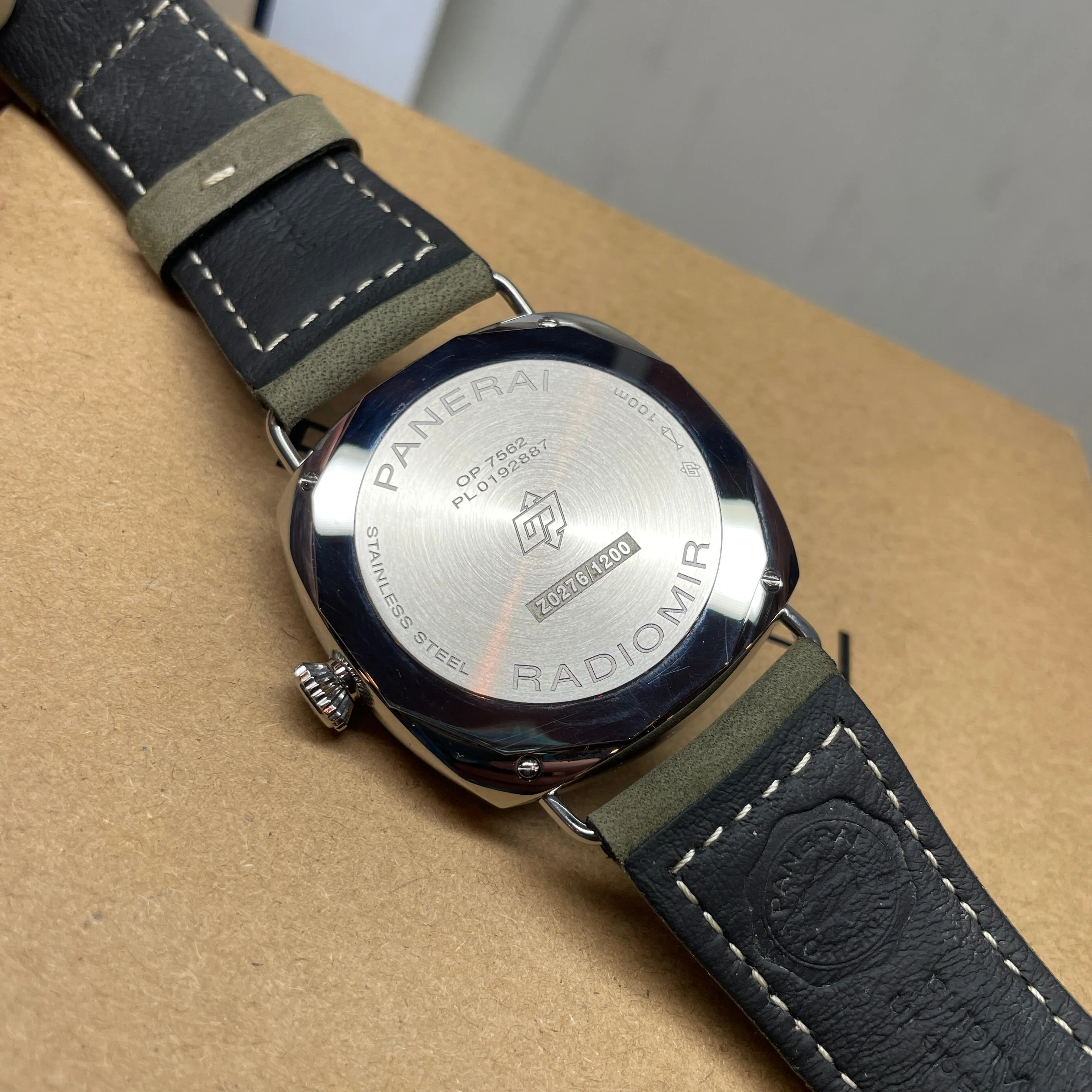 Pre-owned Panerai Radiomir Officine White Green PAM01384 45mm
