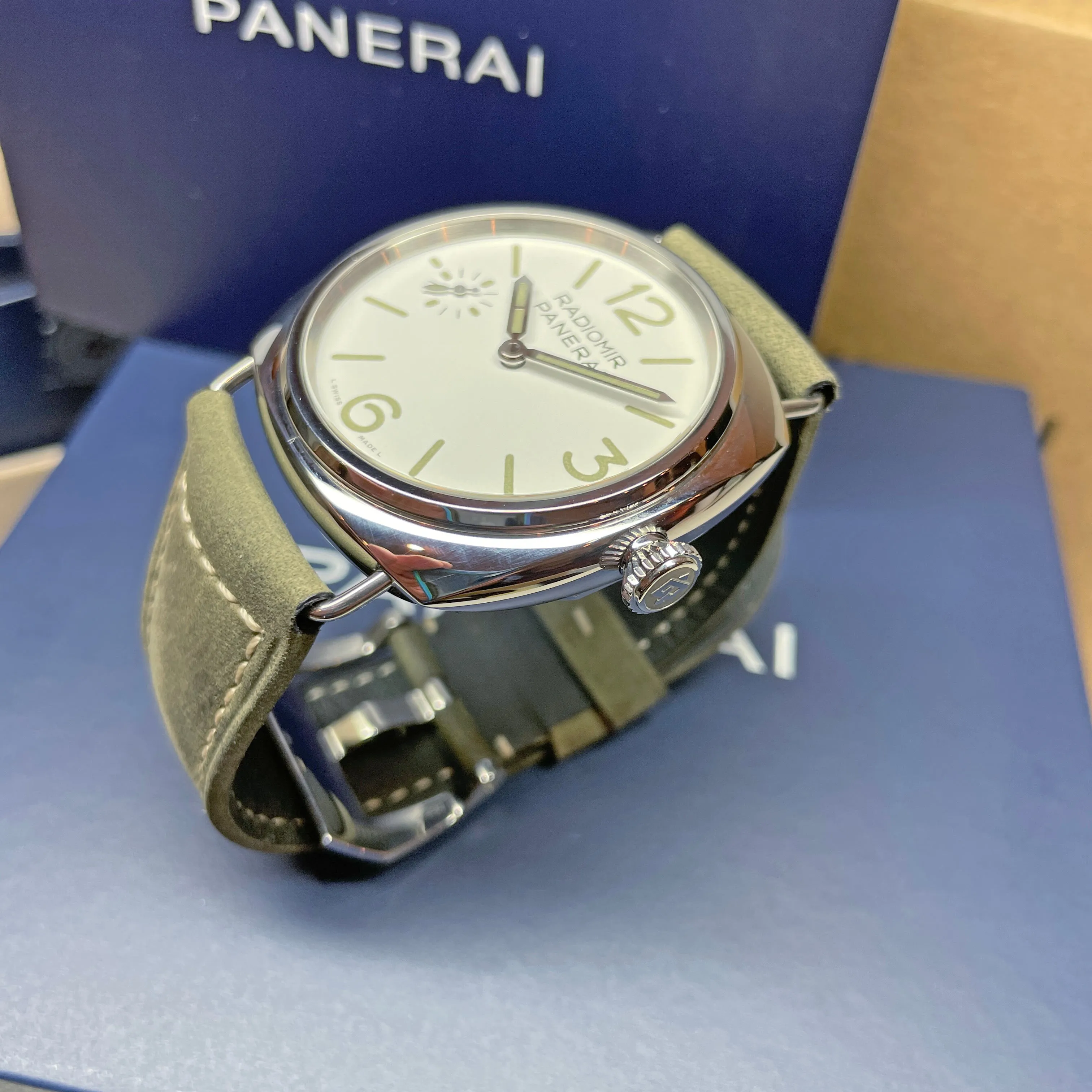 Pre-owned Panerai Radiomir Officine White Green PAM01384 45mm