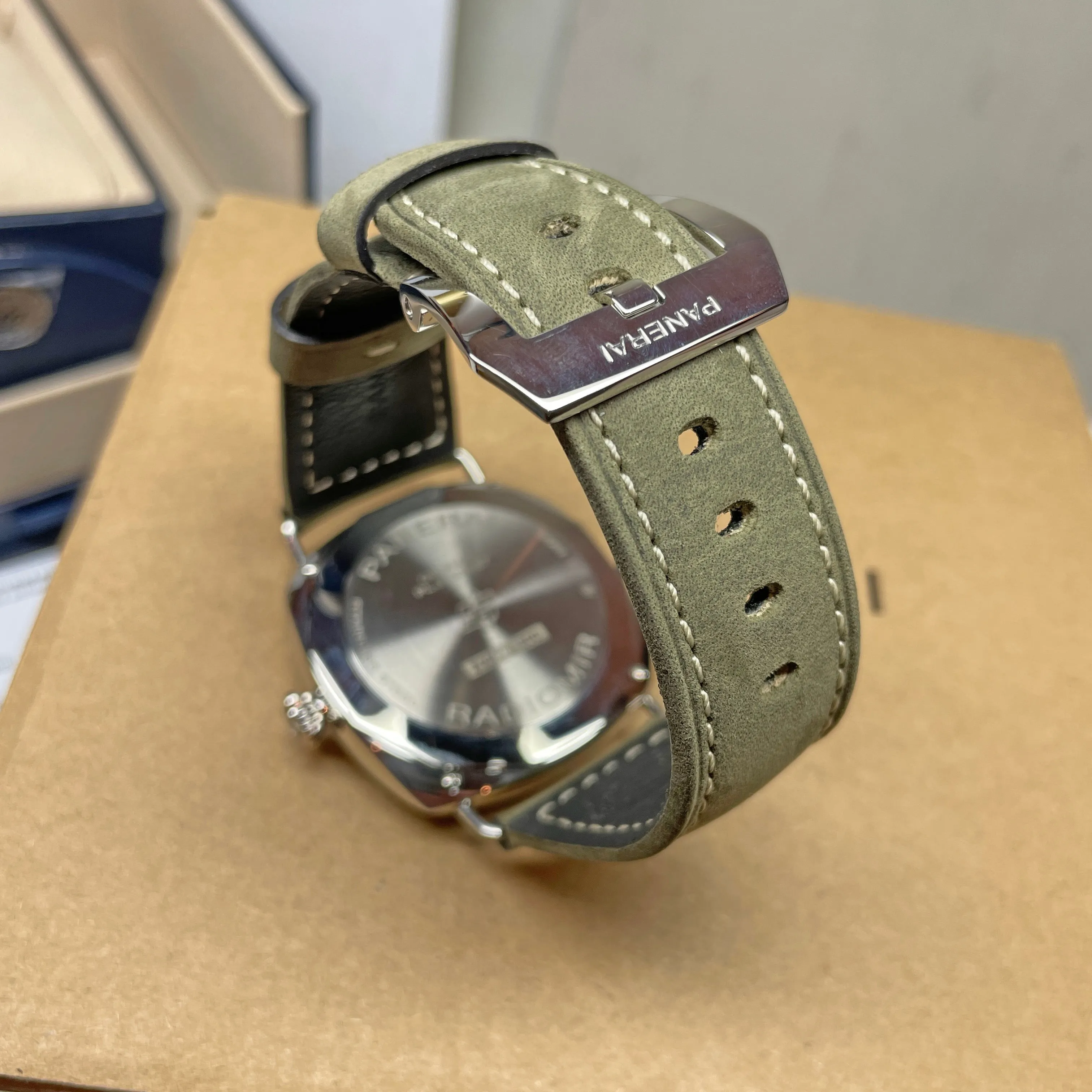 Pre-owned Panerai Radiomir Officine White Green PAM01384 45mm