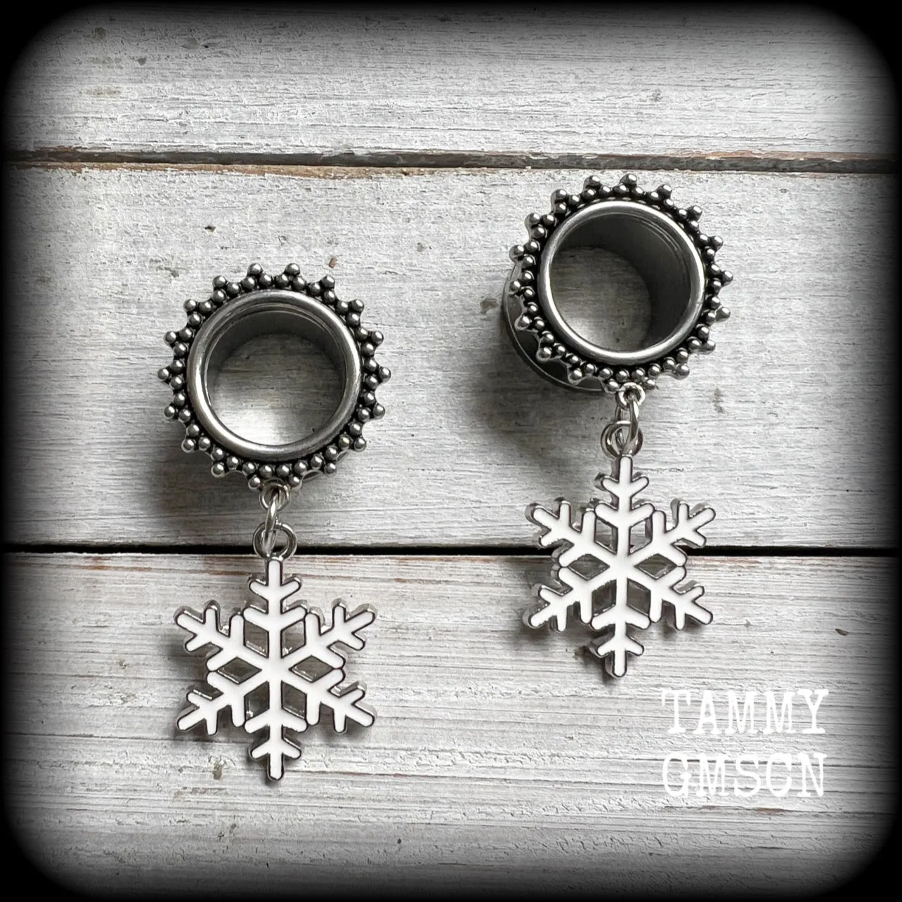 Snowflake tunnel earrings-Christmas earrings