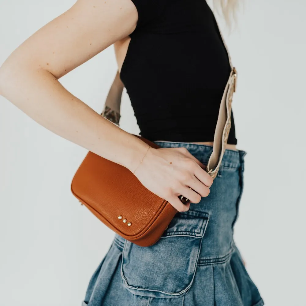 Willow Camera Crossbody Bag in Brown
